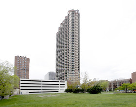 The New York Private Residences in Chicago, IL - Building Photo - Building Photo