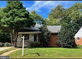 1812 N Jackson St in Arlington, VA - Building Photo