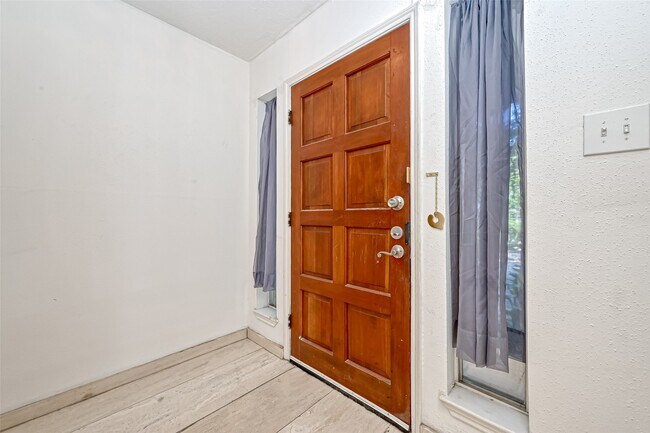 10725 Boardwalk St in Houston, TX - Building Photo - Building Photo