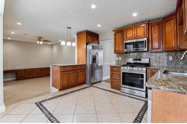 330 Old Preston Ct in Alpharetta, GA - Building Photo - Building Photo