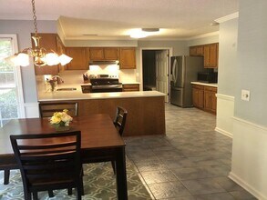 490 Sherman Oaks Way in Alpharetta, GA - Building Photo - Building Photo