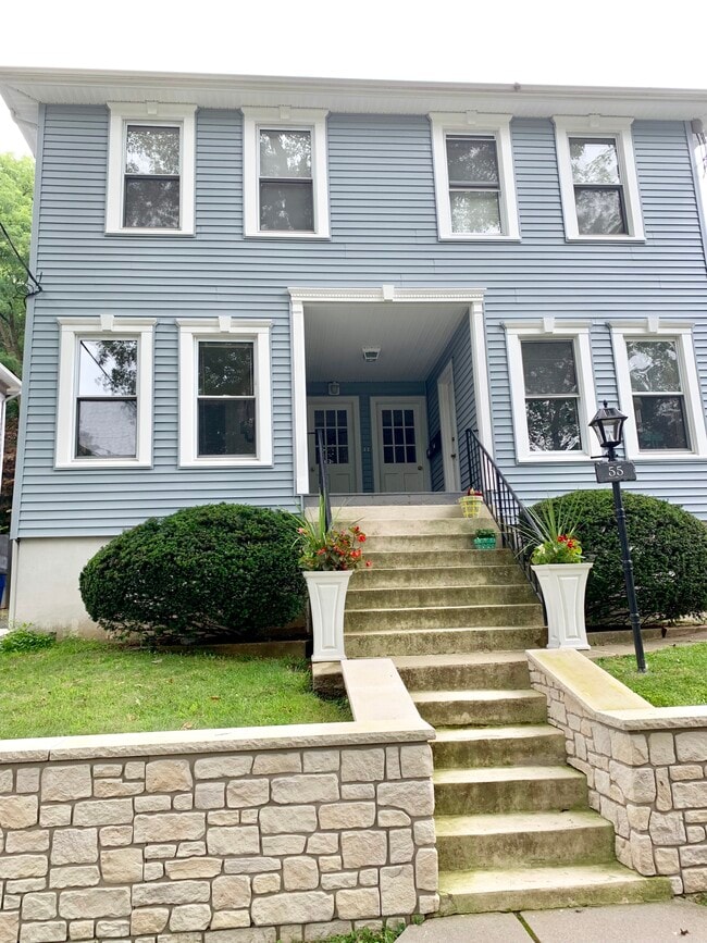 55 Wetmore Ave, Unit 1R