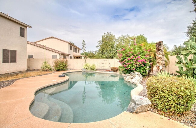 property at 2026 E County Down Dr