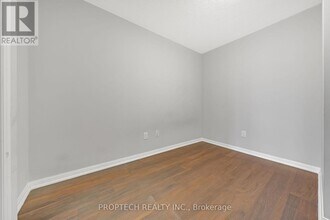 400-400 Adelaide St E in Toronto, ON - Building Photo - Building Photo