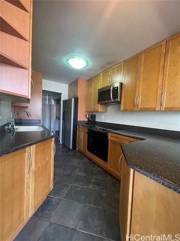 property at 2092 Kuhio Ave.
