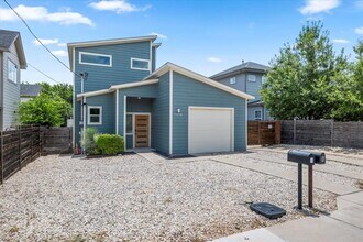 7101 Bennett Ave in Austin, TX - Building Photo - Building Photo