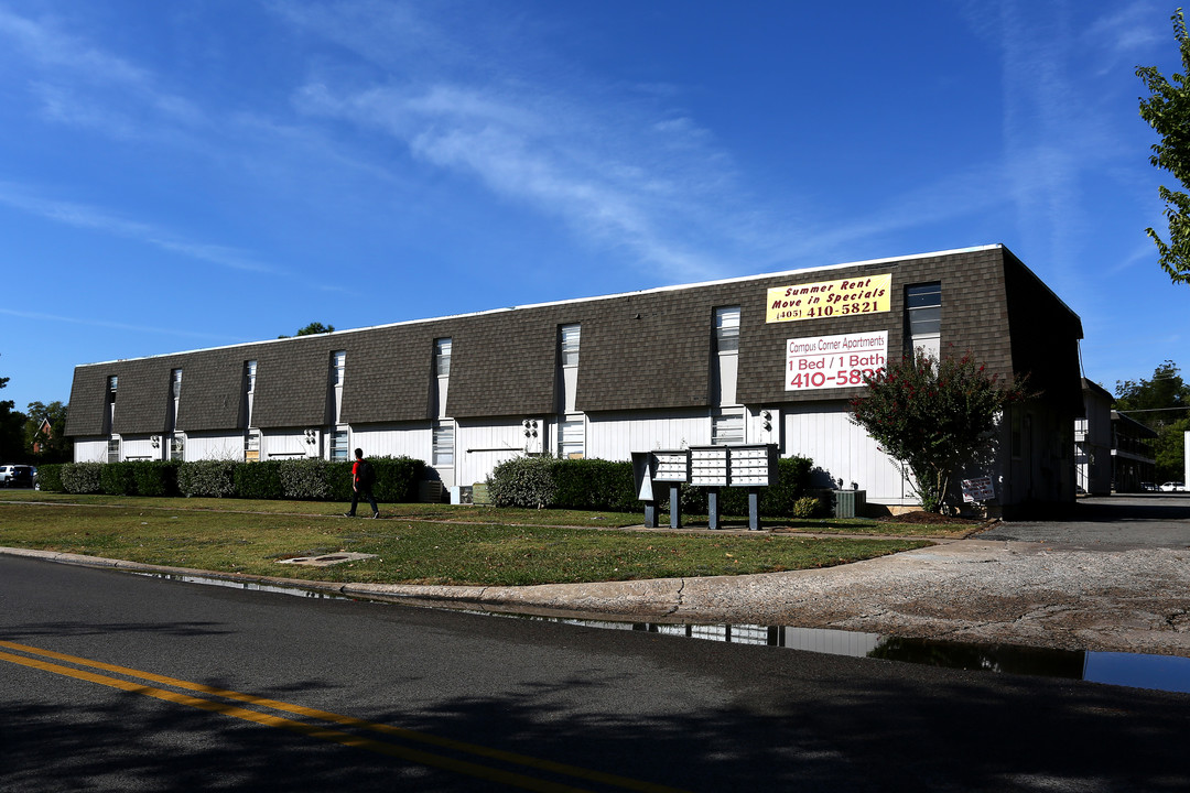 Campus Corner Apartments in Norman, OK - Building Photo