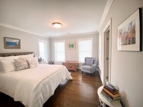 50 Crescent St in Wakefield, MA - Building Photo - Building Photo