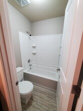 1500 Lake Park Dr SW in Tumwater, WA - Building Photo - Building Photo
