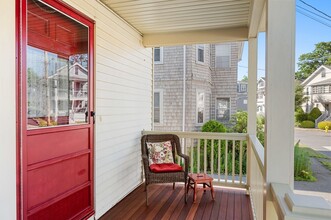 62-64-64 Flett Rd in Belmont, MA - Building Photo - Building Photo