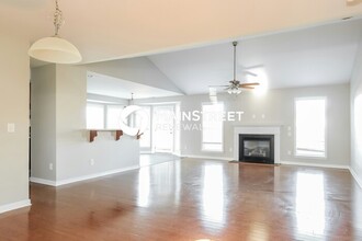 205 Shore Pine Dr in Youngsville, NC - Foto de edificio - Building Photo