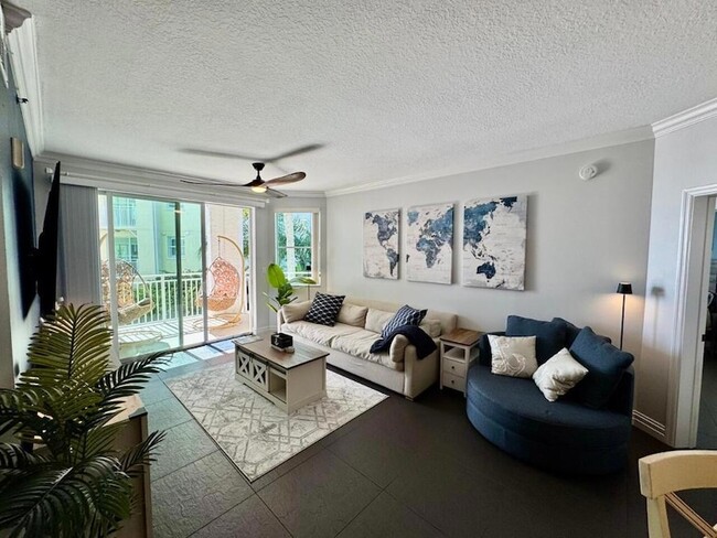 815 NW Flagler Ave, Unit 206 in Stuart, FL - Building Photo - Building Photo