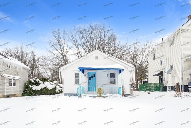 property at 6350 Meadowbrook Rd