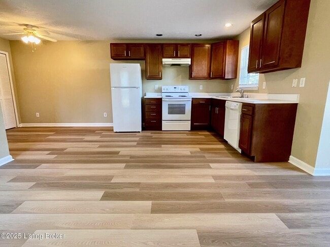 2650 Lindsay Ave in Louisville, KY - Building Photo - Building Photo