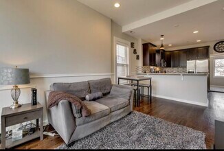 3307 W Le Moyne St in Chicago, IL - Building Photo - Building Photo
