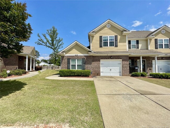 property at 1219 Braybrooke Pl