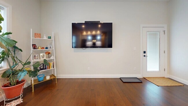 119 Barnes Ave, Unit 1 in Boston, MA - Building Photo - Building Photo