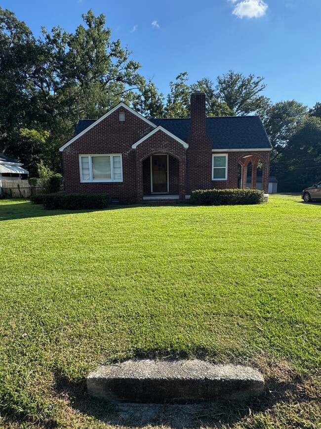 property at 642 Chestnut St