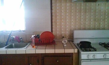 108 E Buena Vista St in Barstow, CA - Building Photo - Building Photo