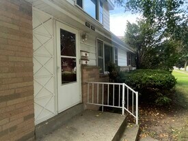 8817 W Herbert Ave in Milwaukee, WI - Building Photo