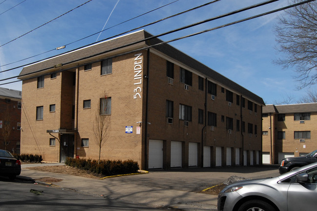 Linden Court Apartments in Irvington, NJ - Building Photo - Building Photo