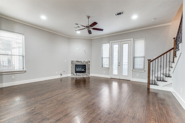 4323 Dickason Ave in Dallas, TX - Building Photo - Building Photo