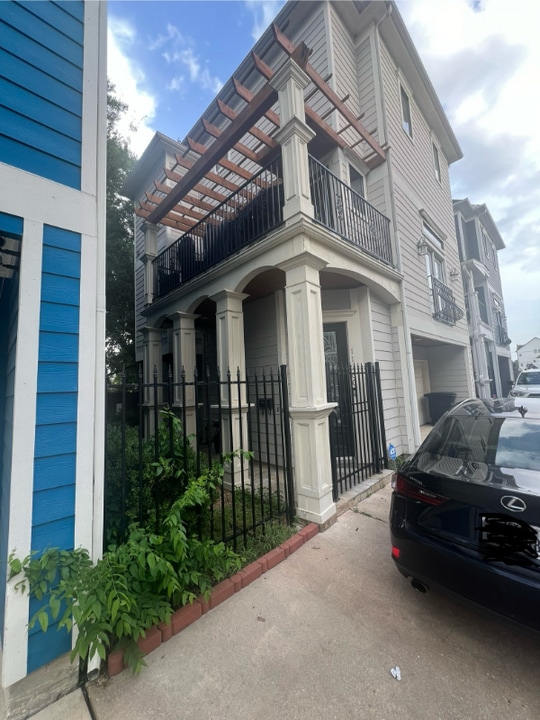 1126 W 23rd St in Houston, TX - Foto de edificio