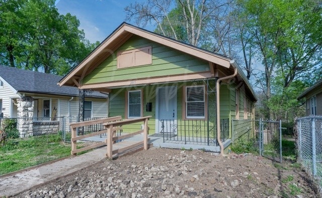 property at 2817 Monroe Ave