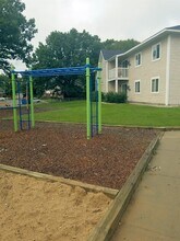 815 Country Way in Big Rapids, MI - Building Photo - Building Photo