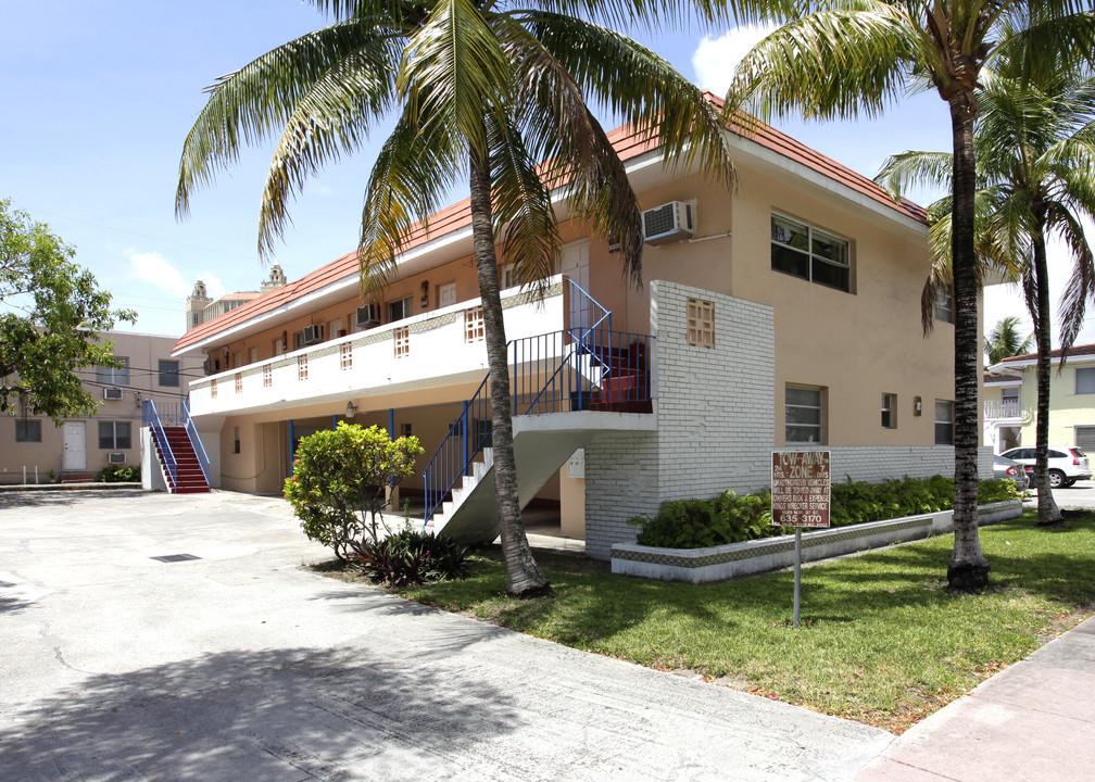 36 Majorca Ave in Coral Gables, FL - Foto de edificio