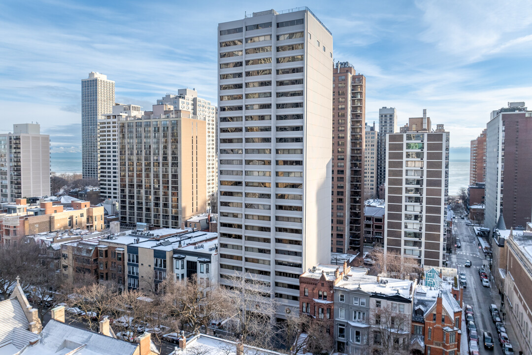 1415 N Dearborn St in Chicago, IL - Building Photo