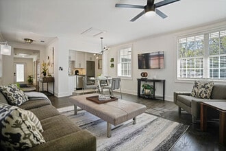 975 Shadowridge Dr SE, Unit SI ID1475255P in Atlanta, GA - Building Photo - Building Photo