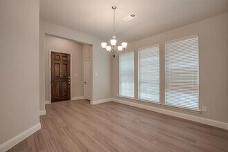 3301 Damsel Sauvage Ln in Lewisville, TX - Building Photo - Building Photo