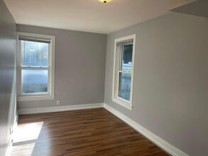 212 E Washington St in Delavan, WI - Building Photo - Building Photo