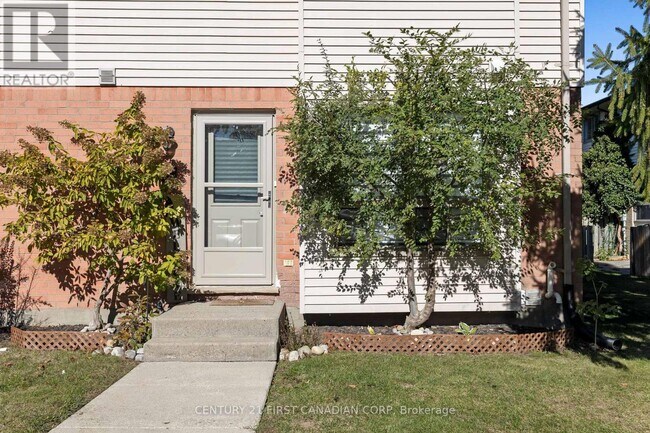 355 Sandringham Crescent in London, ON - Building Photo - Building Photo