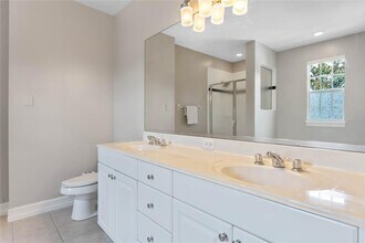 915 Greenlawn St in Kissimmee, FL - Building Photo - Building Photo