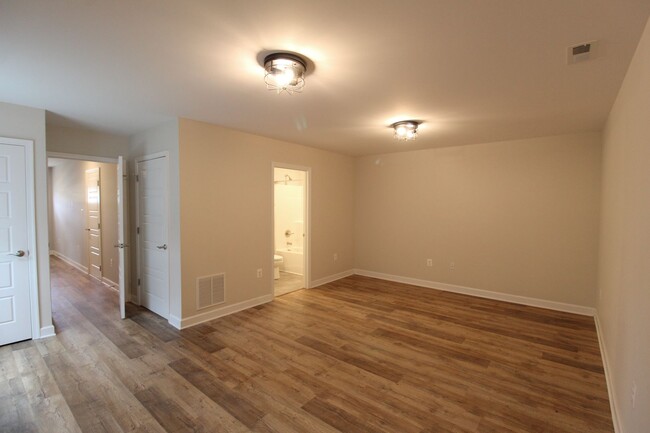 2876 Belgian Dr in Rockingham, VA - Building Photo - Building Photo