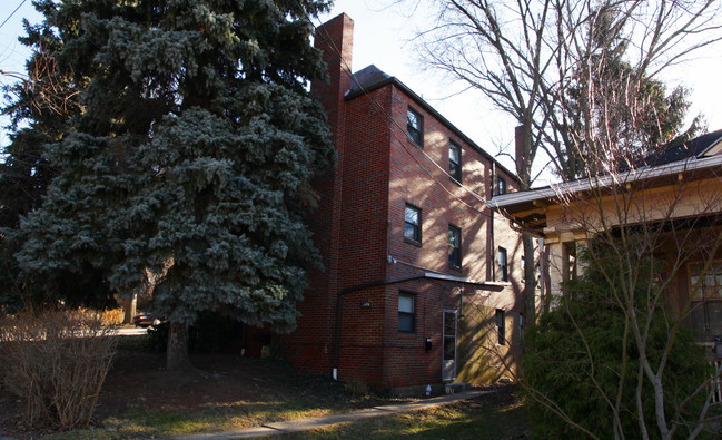 7915-7917 St Lawrence Ave in Pittsburgh, PA - Building Photo - Building Photo