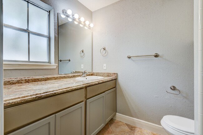 6444 Burgoyne Rd