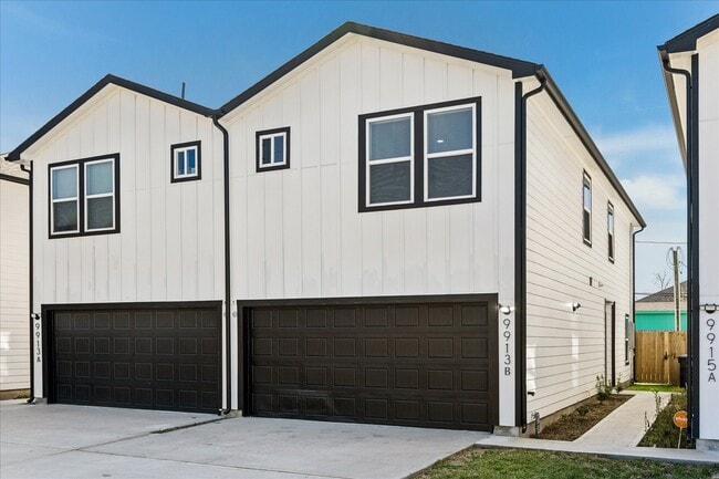 property at 9913 Porto Rico Rd