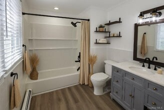 492A Cornell Ave in Rockville Centre, NY - Building Photo - Building Photo