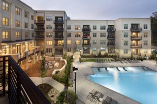 Sojourn Glenwood Place in Raleigh, NC - Building Photo