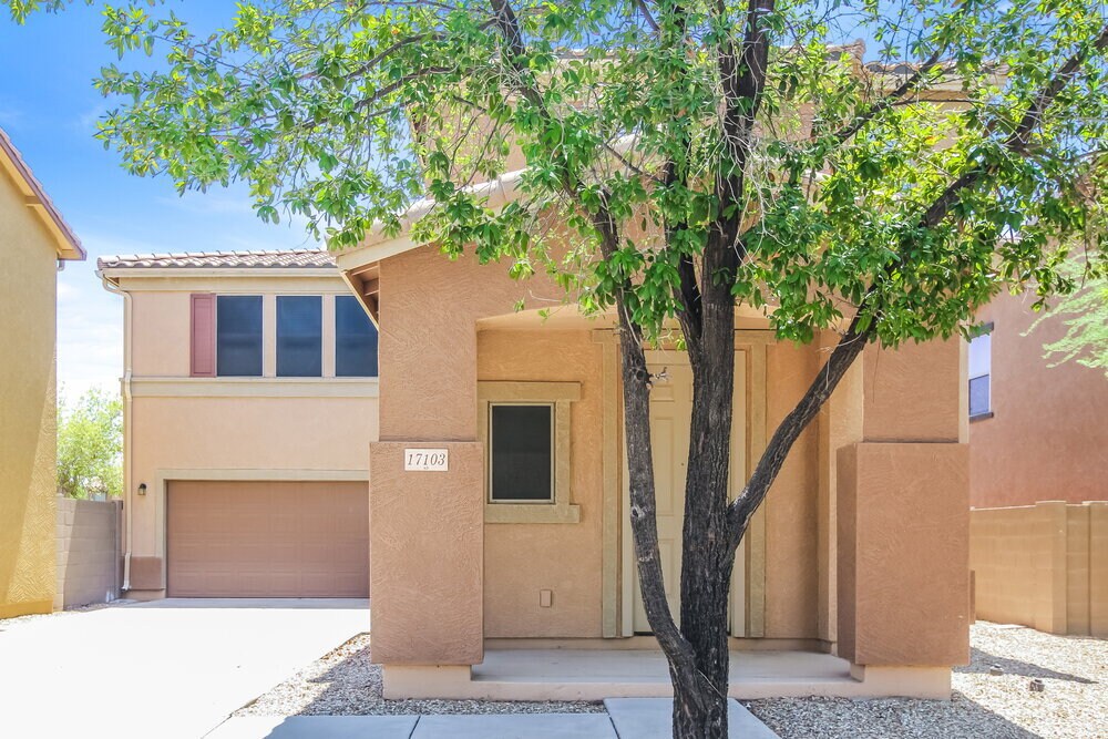 17103 N 185th Dr in Surprise, AZ - Building Photo
