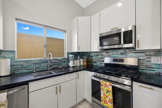 31115 Whispering Palms Trail in Cathedral City, CA - Building Photo - Building Photo