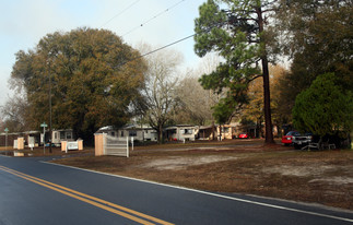 2004 Woodruff Apartments