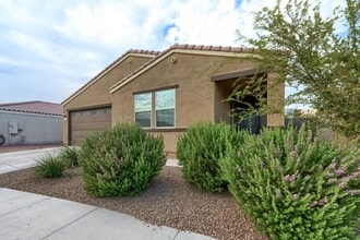 1754 Grenadine Rd in Phoenix, AZ - Building Photo - Building Photo