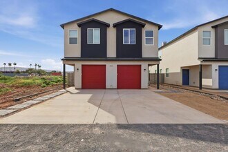 2813 E St in Phoenix, AZ - Building Photo - Building Photo