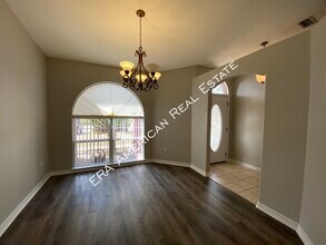 2110 Bahama Dr in Navarre, FL - Building Photo - Building Photo