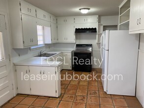 3708 24th St in Lubbock, TX - Building Photo - Building Photo