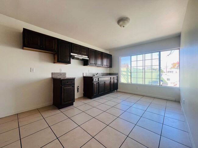 property at 1315 S Catalina St